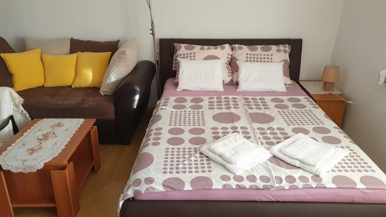 Apartman Dinka Punat Exterior photo